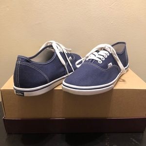Vans “classic style”